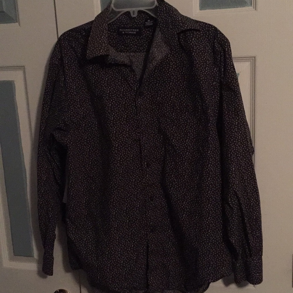 Bottom up Roundtree and Yorke shirt